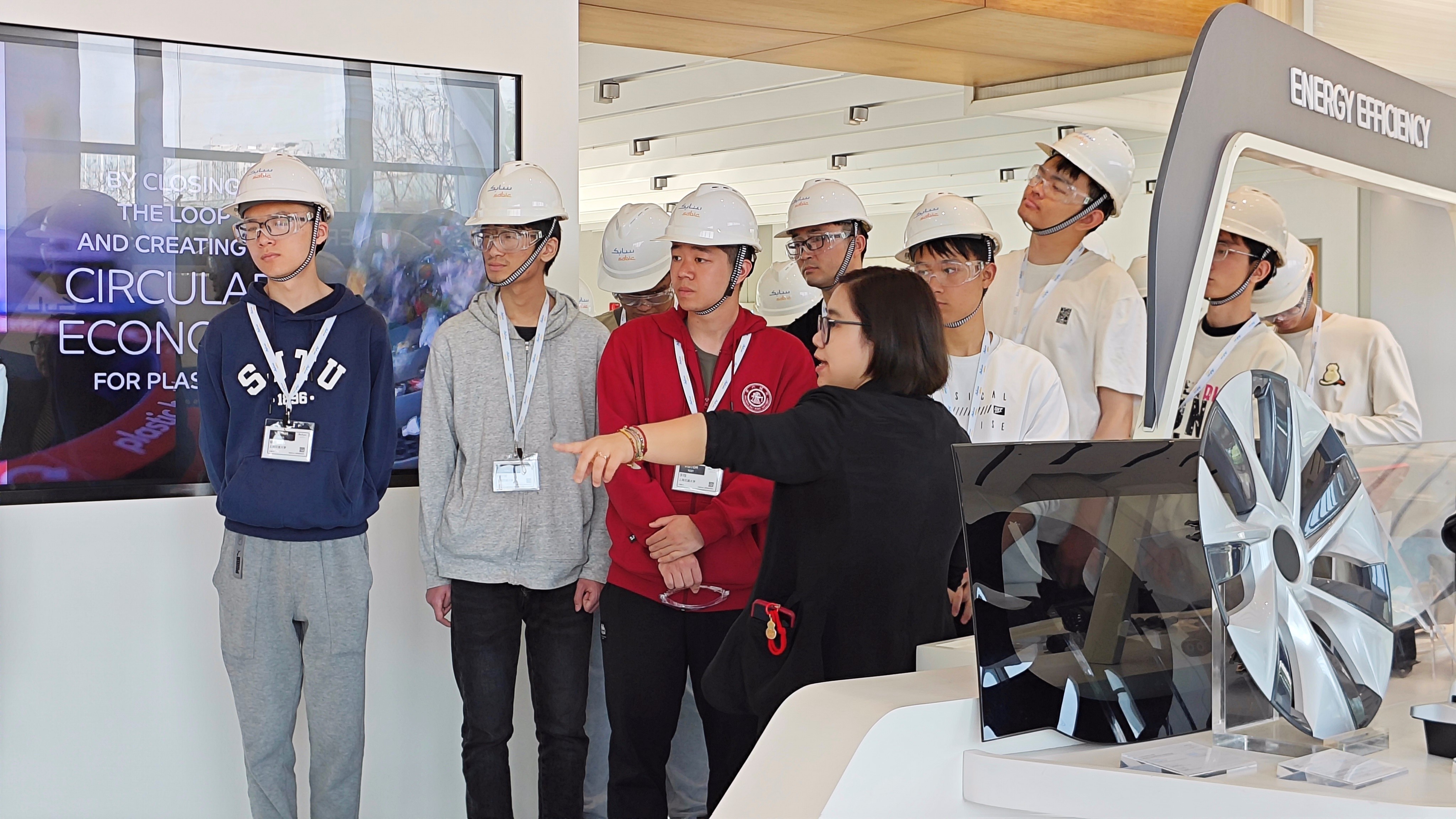 1744765664384637.jpg 2.jpg